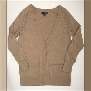 ‼️3 for $15‼️ Tan Cardigan